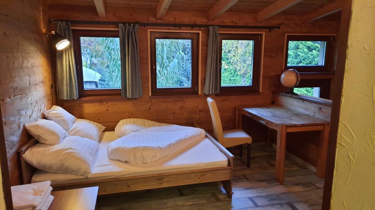 Aranypatak Apartmanhaz Сомбатхей Экстерьер фото